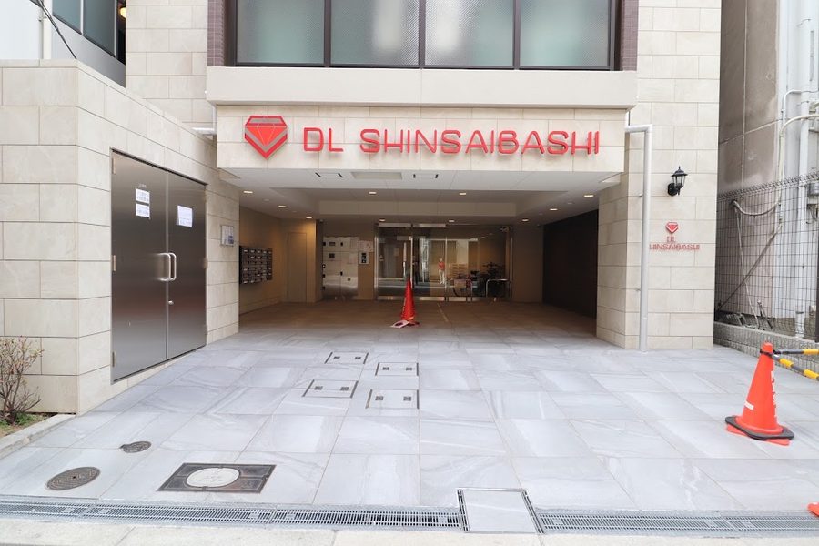 DL SHINSAIBASHI