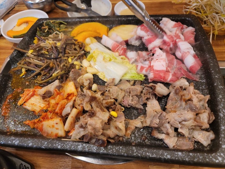 삼겹이네