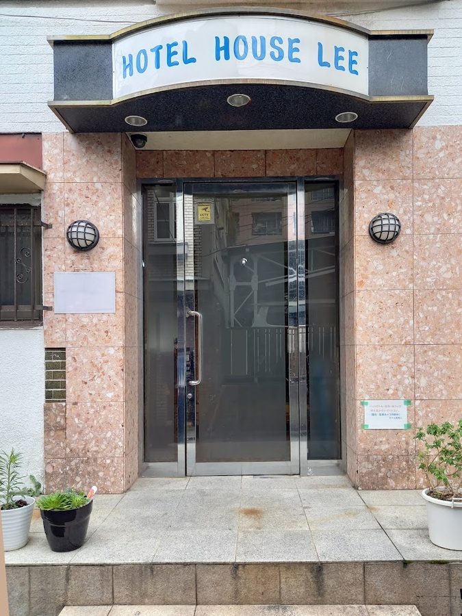 CSJ ラッキーハウス 新宿