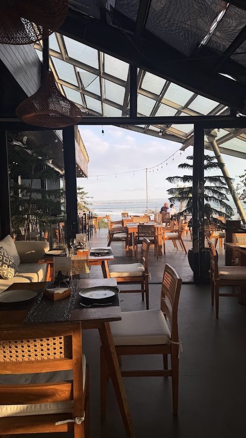 MOONLITE KITCHEN & BAR