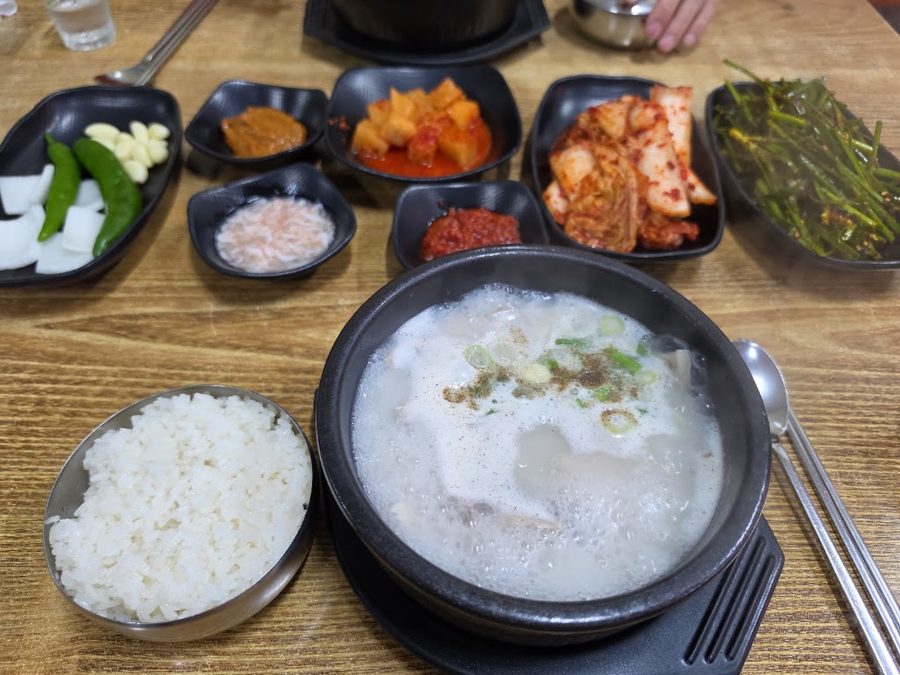 有名密陽豬肉湯飯