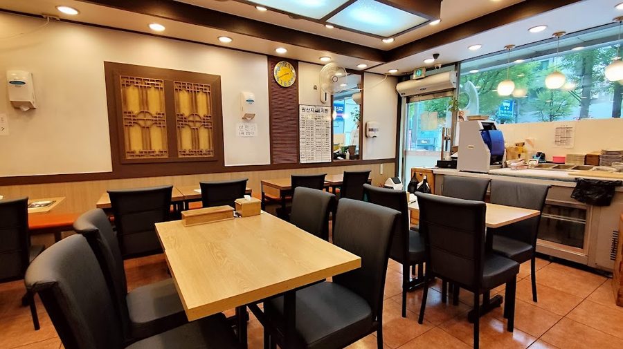 김밥천국 신촌로터리점