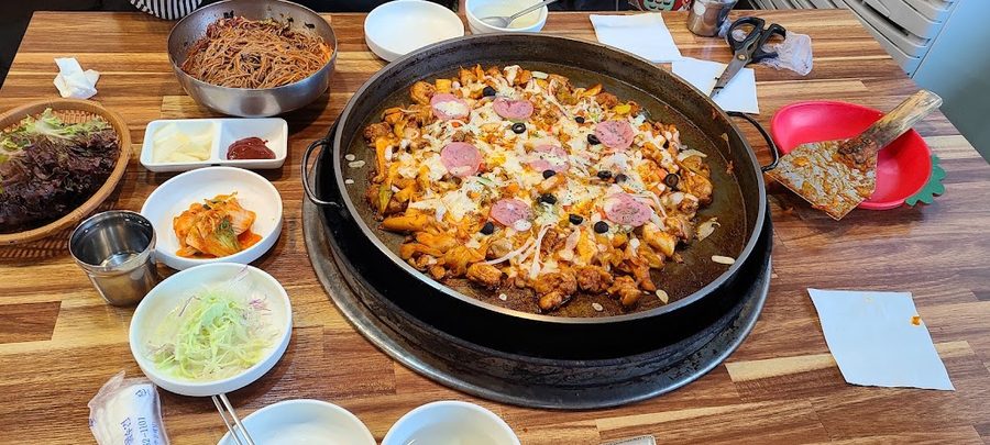 춘천산더덕숯불닭갈비