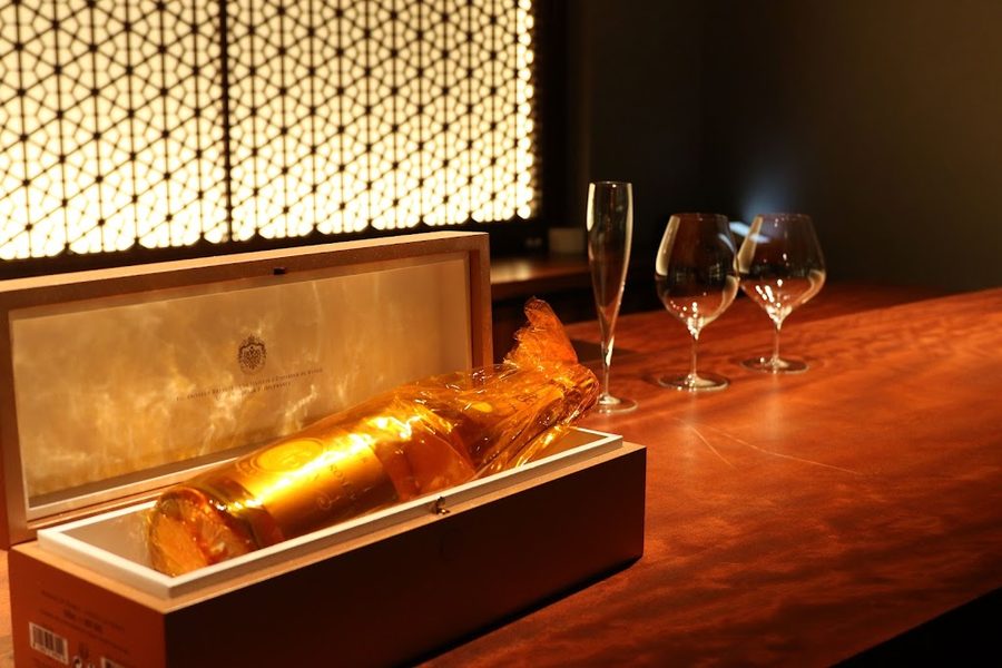 オイスター&ワインバー ジダ大阪北新地｜Oyster & Wine bar Jida Osaka Kitashinchi