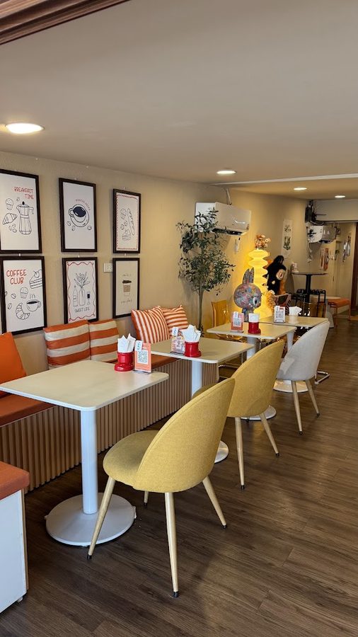 A LAFF CAFE AND BISTRO
