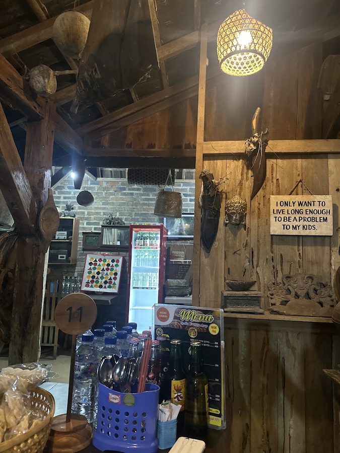 KEDAI DAMAI TABANAN