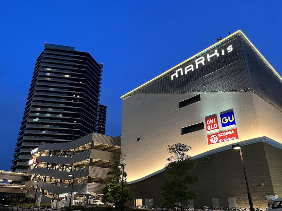 MARK IS Fukuoka Momochi