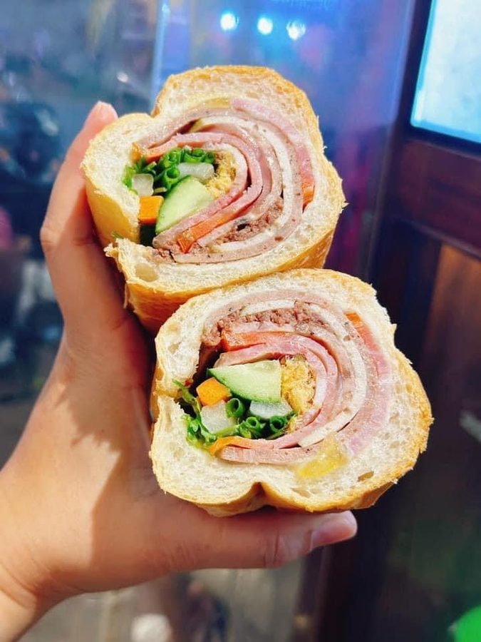 Co Beo Vietnamese Sandwich