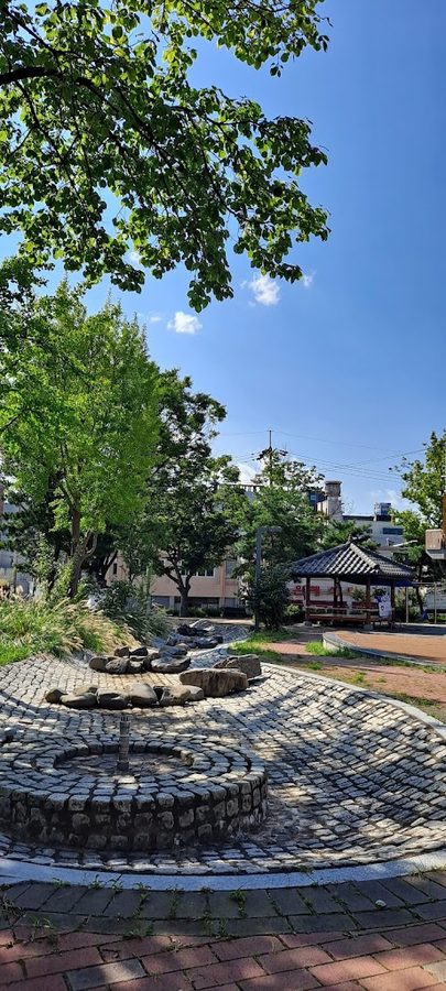 Central Green Park