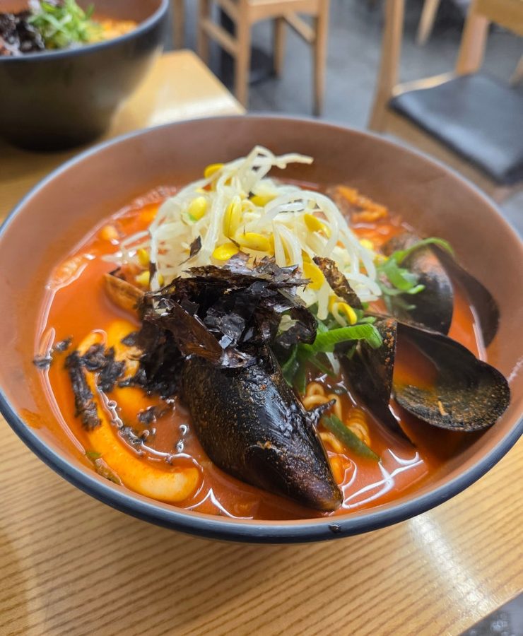 Teumsae Ramen Cheonho Branch