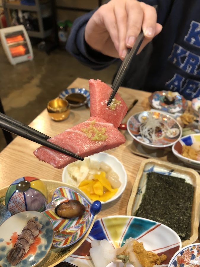 스시이로하