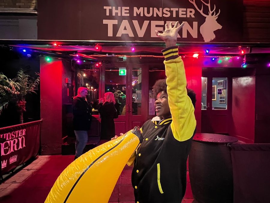 BANANA PUB CRAWL