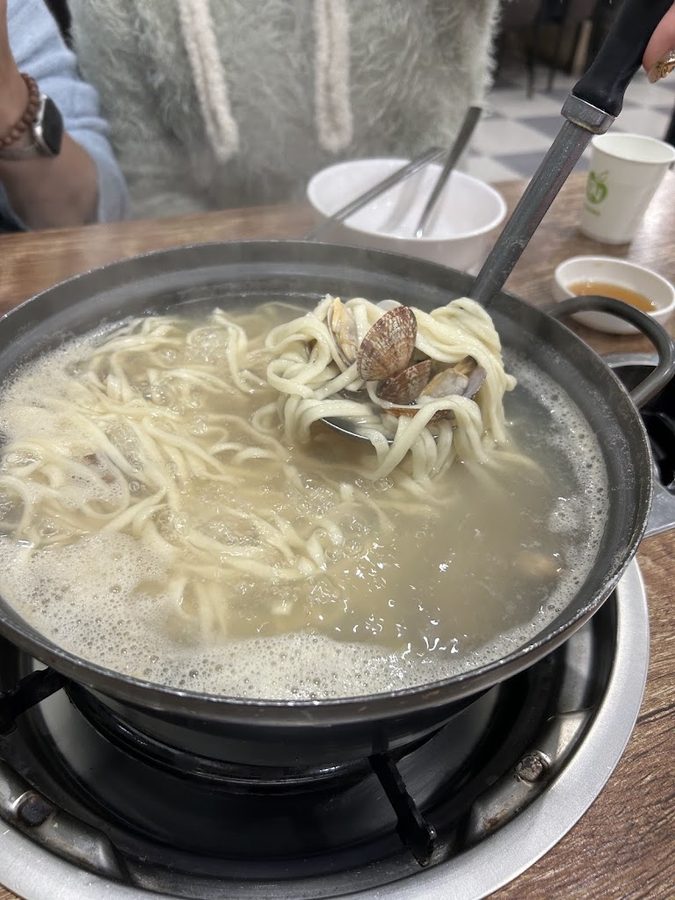 Hwapyeong Kalguksu
