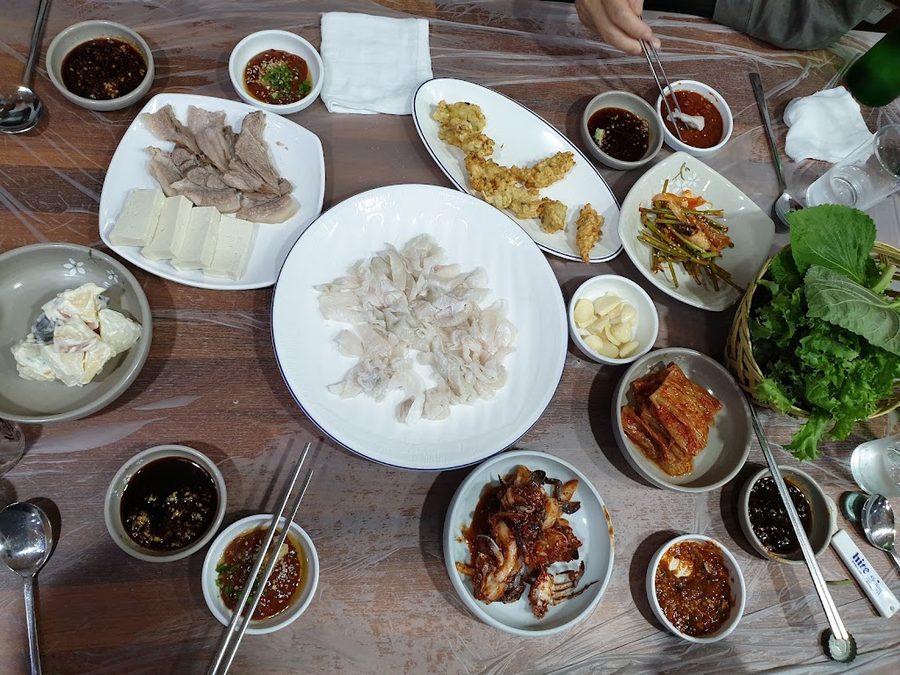 유명한복국집