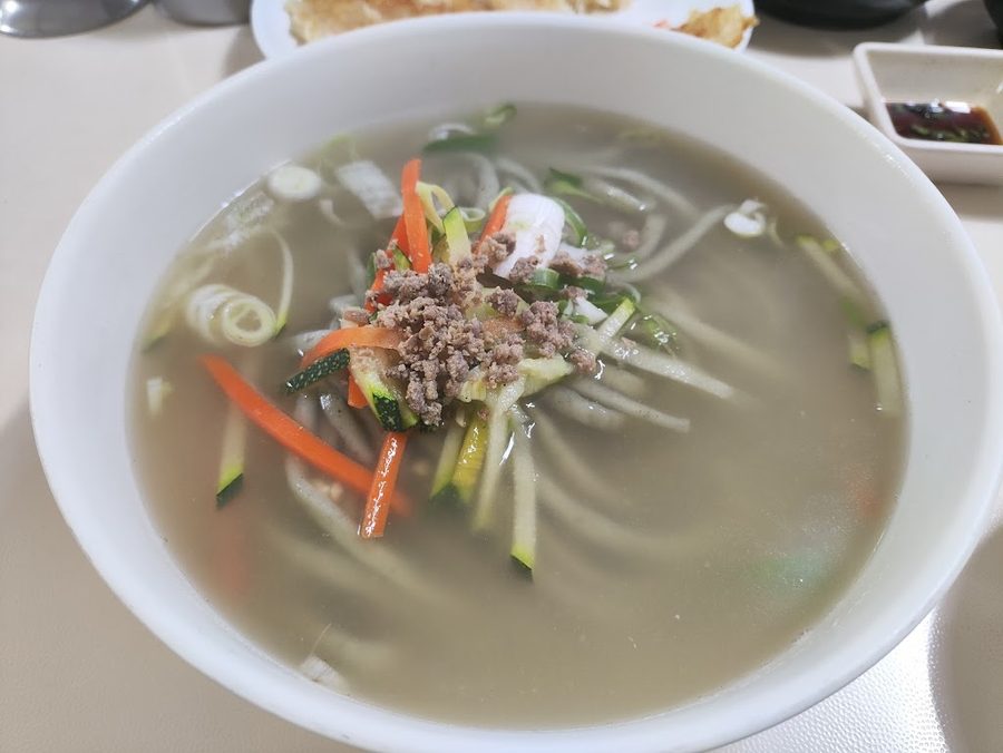 Jeongseong Sonkalguksu