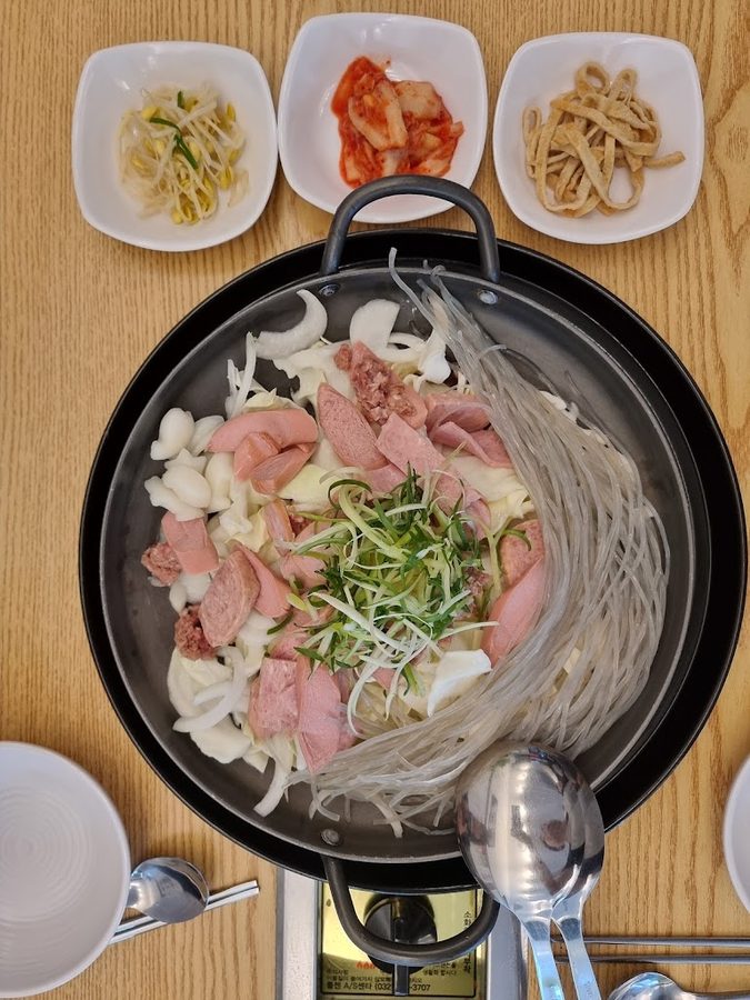キムトゥッコン プデチゲ 麻浦孔徳店