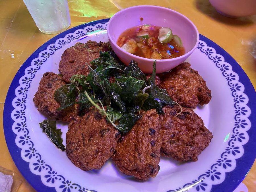 Jay Kob Tom Yum Kung Bang Lamphu