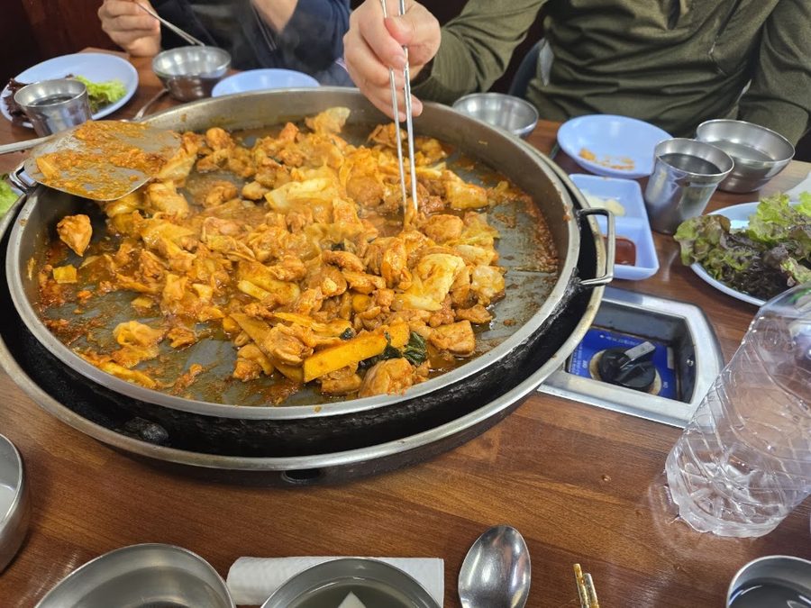 명동우미닭갈비