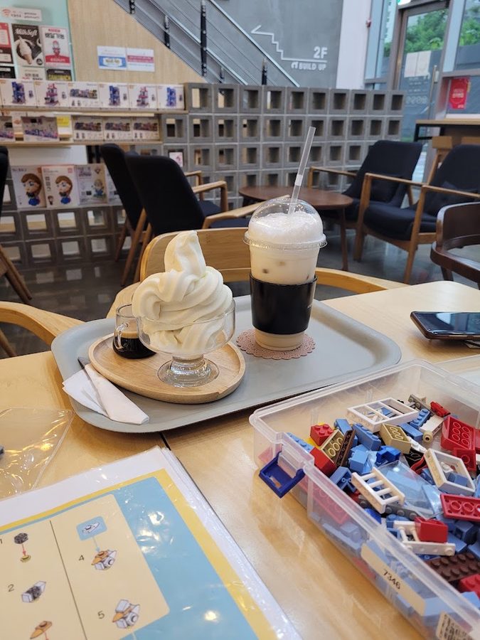 Get & Show Cafe Gongdeok Branch