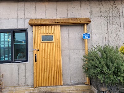 月升餐桌