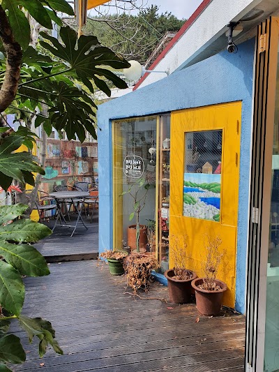 Spring Day Bookstore