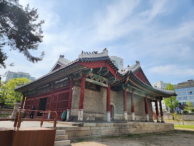 Donggwanwangmyo (Dongmyo) Shrine of General Guan Yu