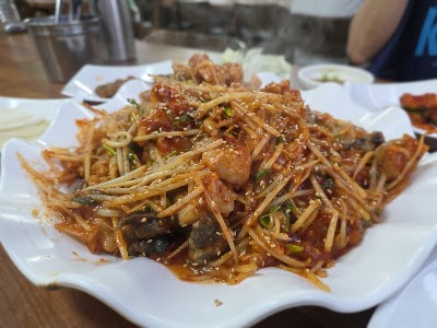 群山燉鮟鱇