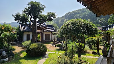 固城崔弼簡古宅