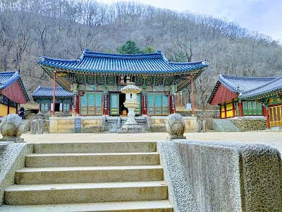 속초 신흥사 극락보전