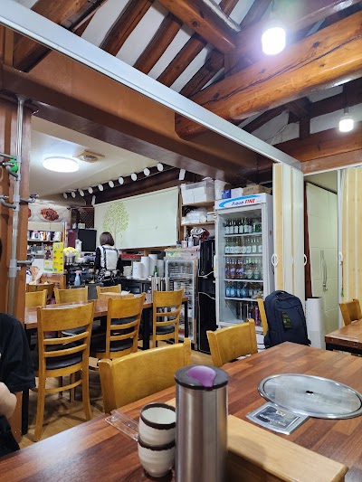Jangin Eolkeuni Kalguksu Bossam
