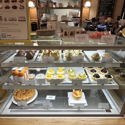 ジンジャーベア 現代百貨店 狎鴎亭本店