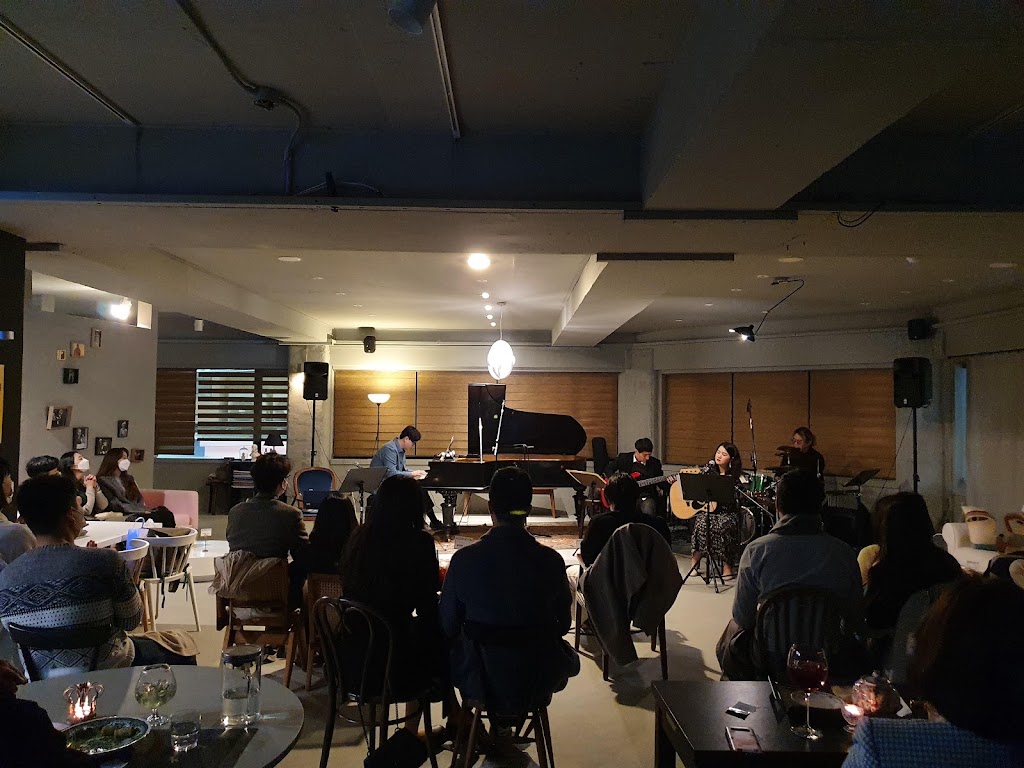 ゲネラル パウゼ Cafe General Pause