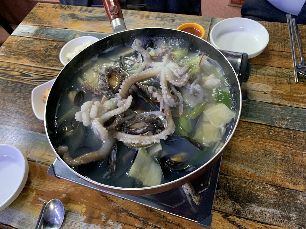 蜂群海鮮湯
