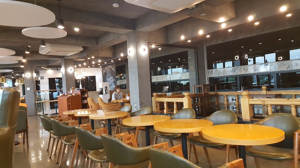 Pool House Cafe