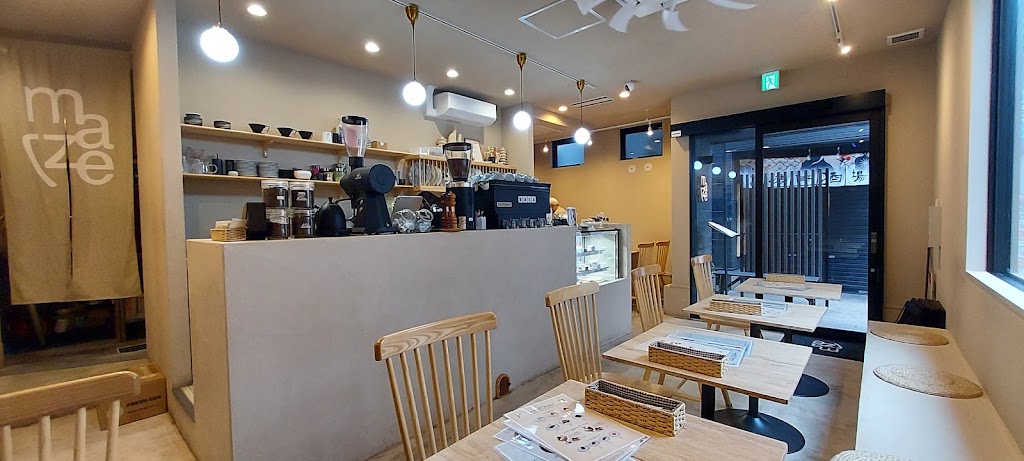 MAZE CAFE MARKET