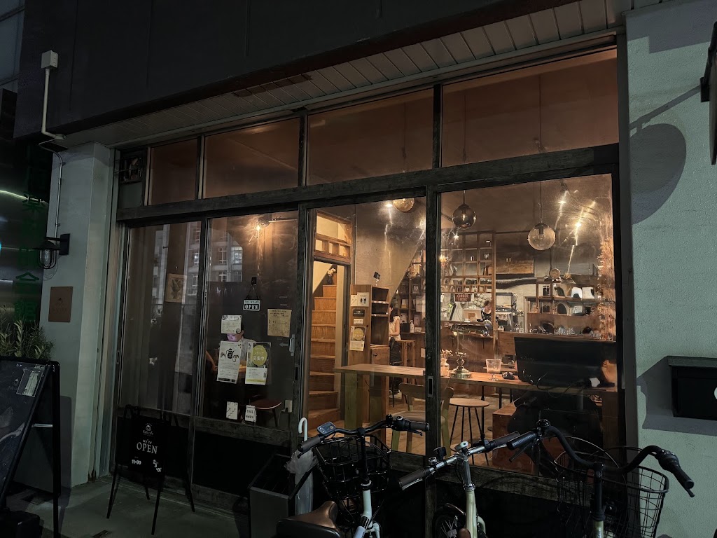 MolaCafe コーヒーと読書とバスチーと。