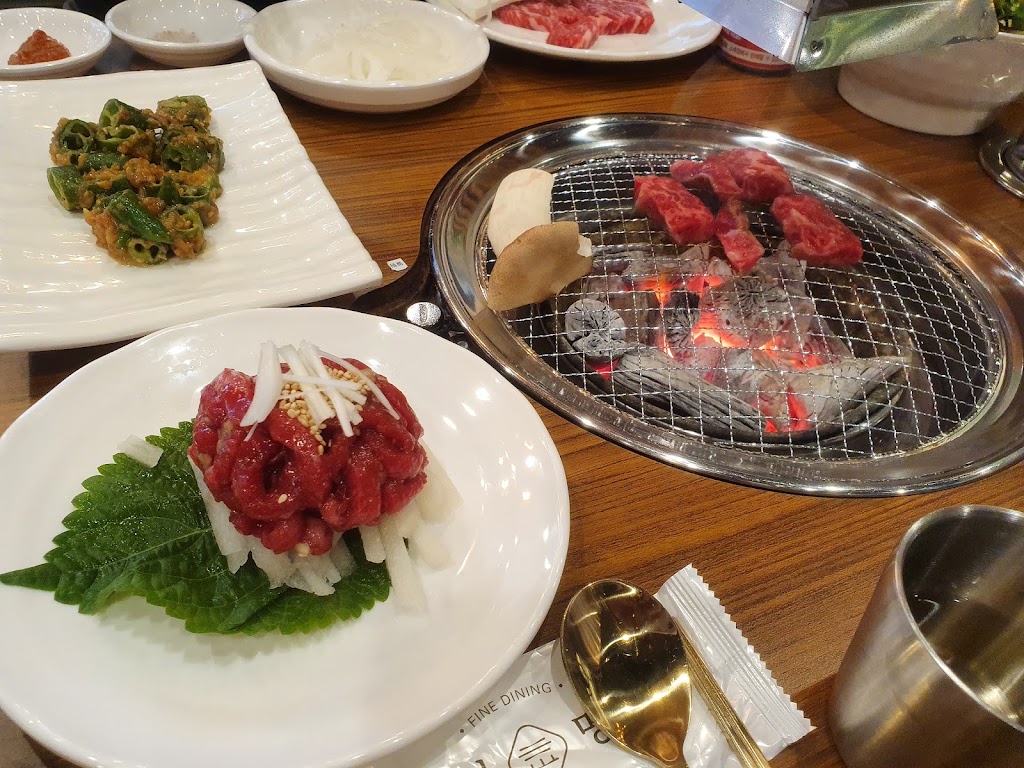外食名家 三山亭