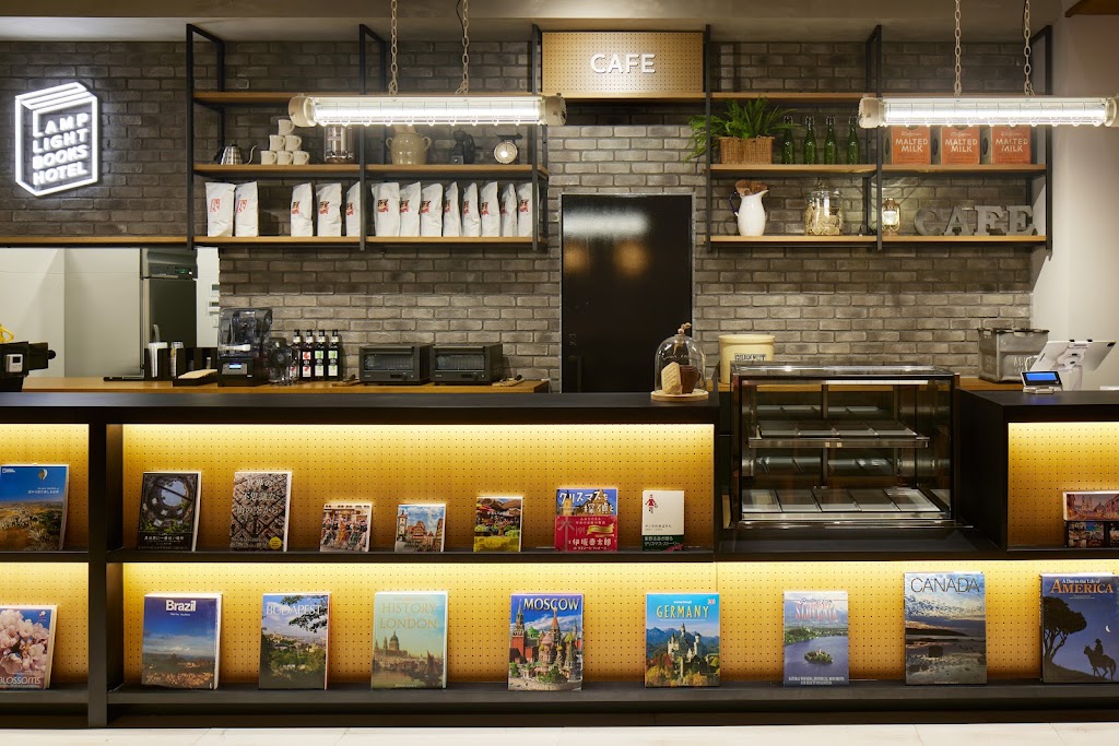 Lamplight Books Cafe Fukuoka
