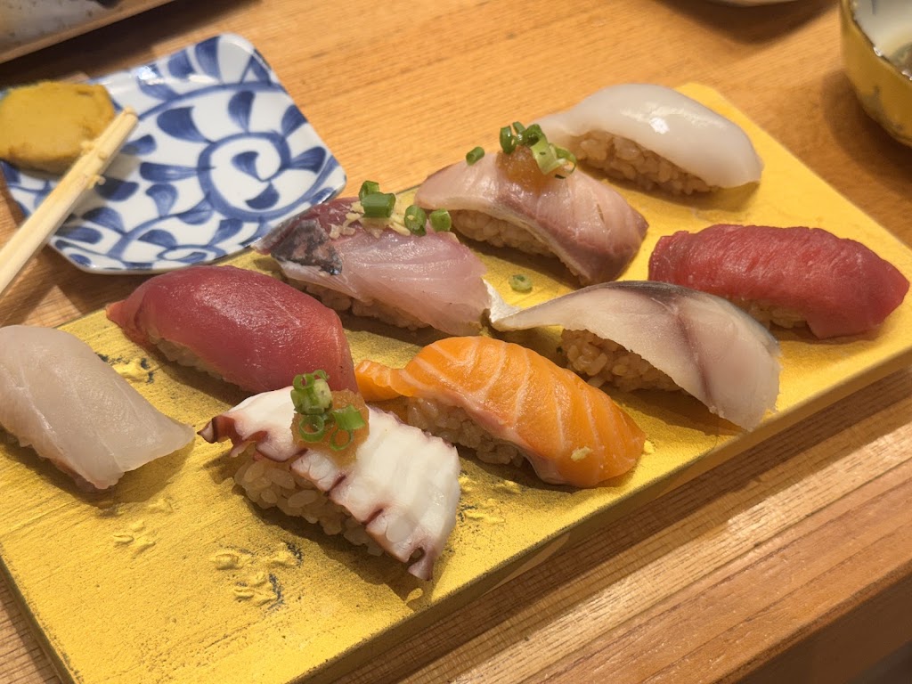 鮨とおでん アンド 日本橋室町店