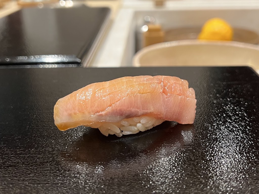 スシアキラ