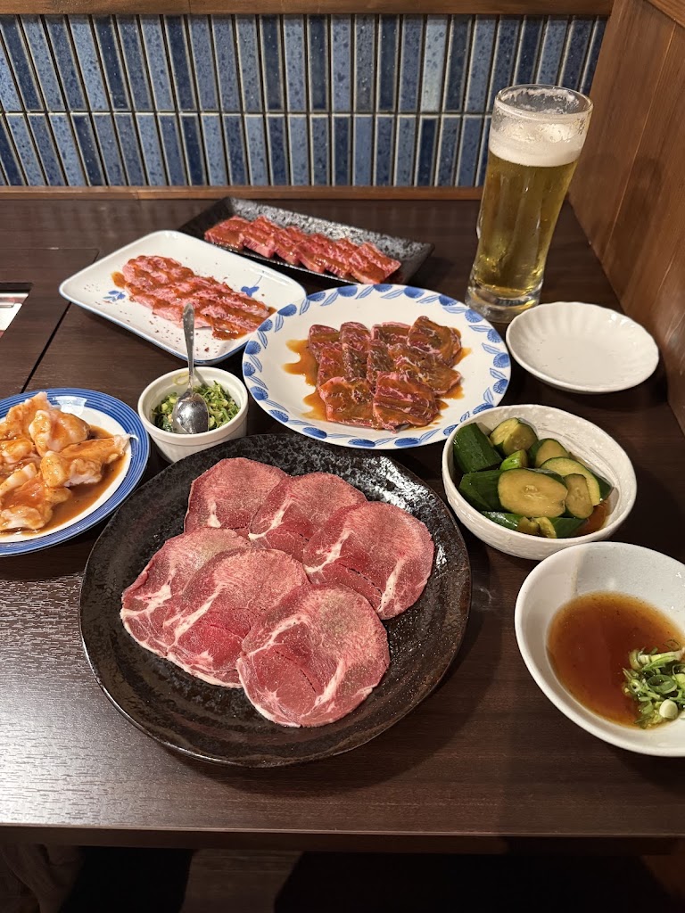 和牛・焼肉・ホルモン 三吉本店 Wagyu Yakiniku Sankichi