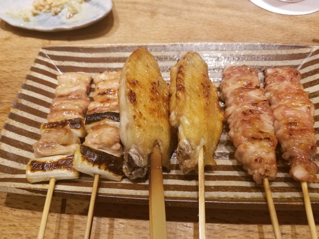야키토리 바카야 오사카 나카노시마의 숯불 그릴 다이닝