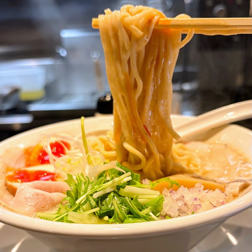 鶏白湯らーめん・つけ麺 金麦 難波店