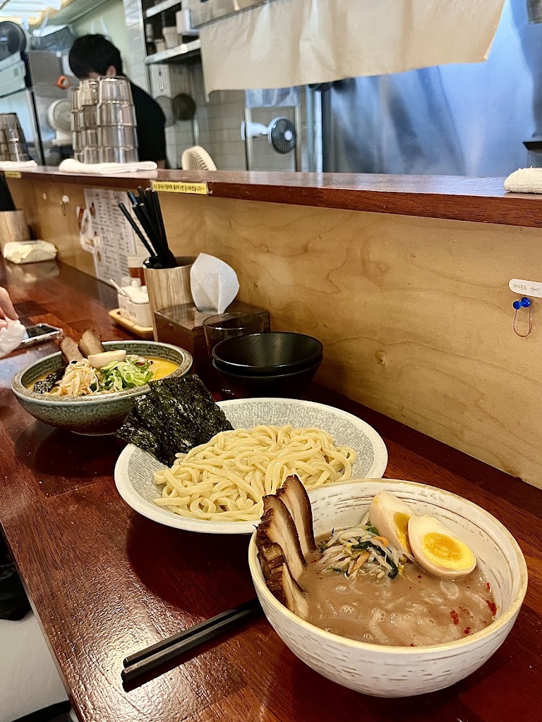 カドヤツケメン