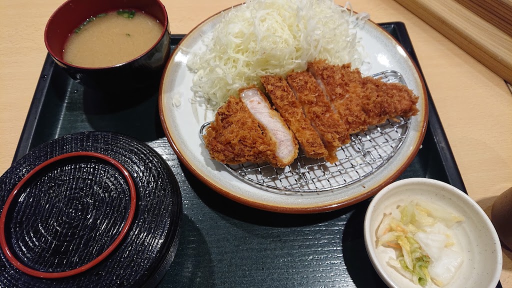 とんかつ伊勢 都庁店