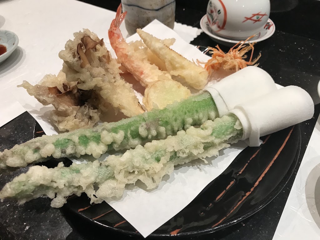 鮨・天麩羅・鉄板焼 羽衣
