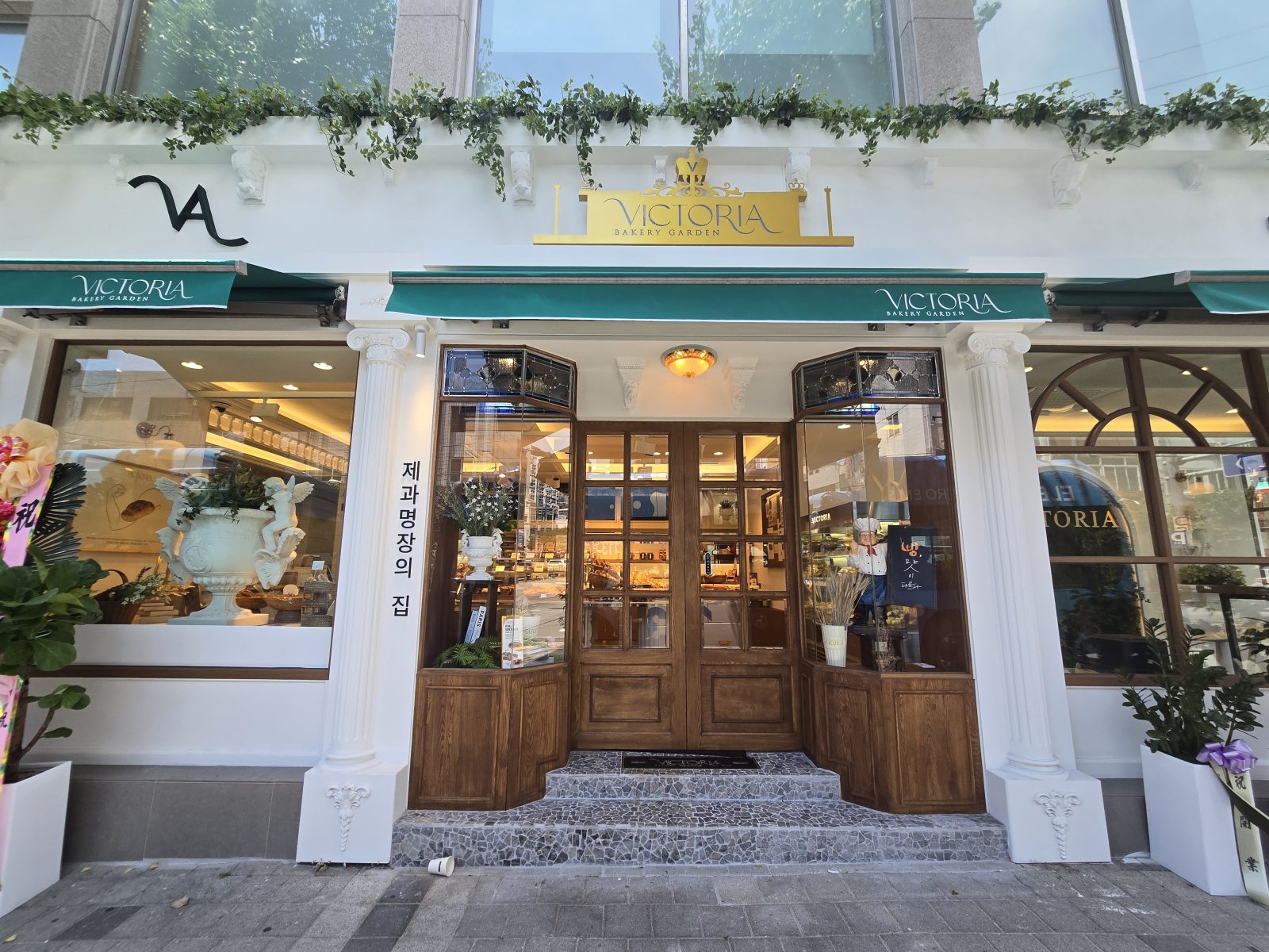 ビクトリアベーカリーガーデン プピョン店