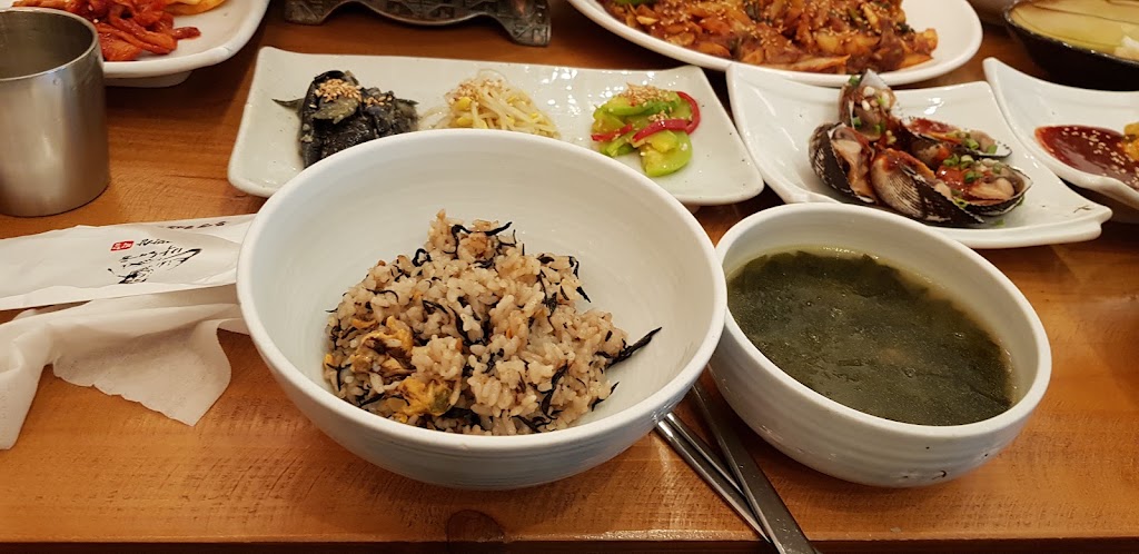 朴海潤 統營海鮮飯桌