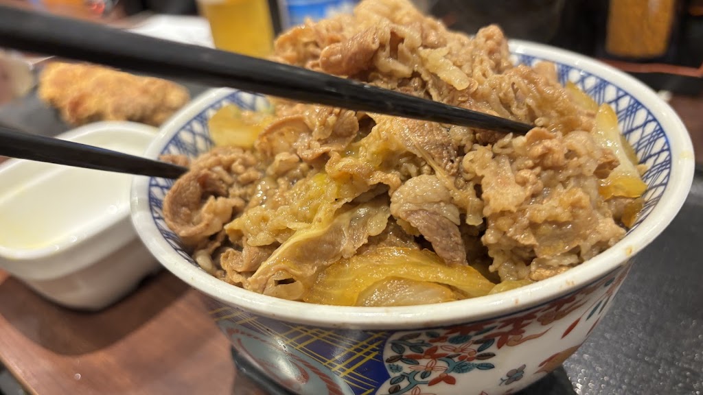 吉野家 四ッ谷駅前店