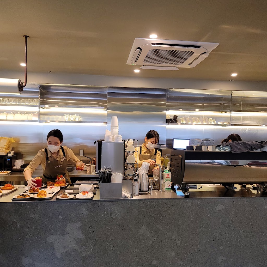 OFF COURSE Bakery Cafe